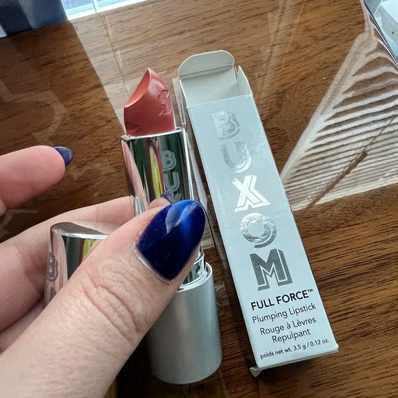 Nwt BUXOM Full On Plumping Lipstick in Icon - Picture 3 of 3